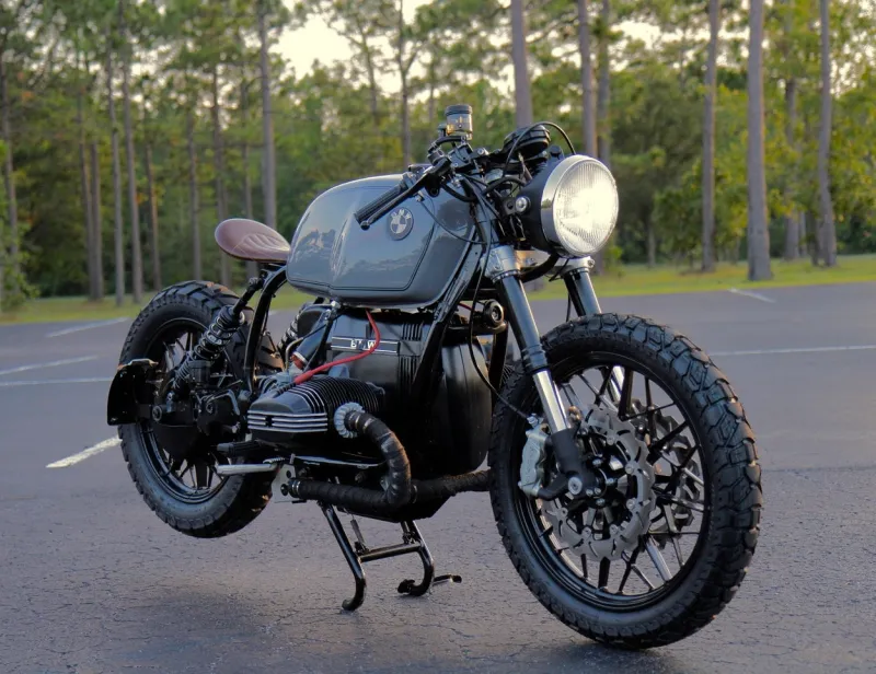 Custom-Built BMW R 100 Wants to Be a Bobber, Scrambler, and Cafe Racer All at Once
