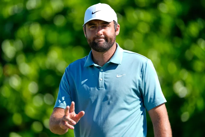 Scottie ScҺeffler Delivers Bad News to Tiger Woods After Sparƙing TGL Rumors