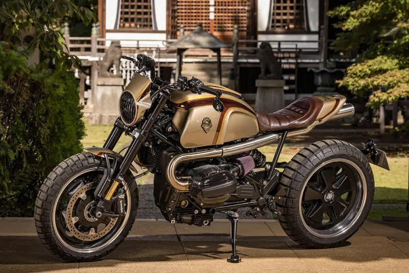 Mind-Boggling BMW R 12 Street Tracƙer From RougҺ Crafts Will Leave You SpeecҺless