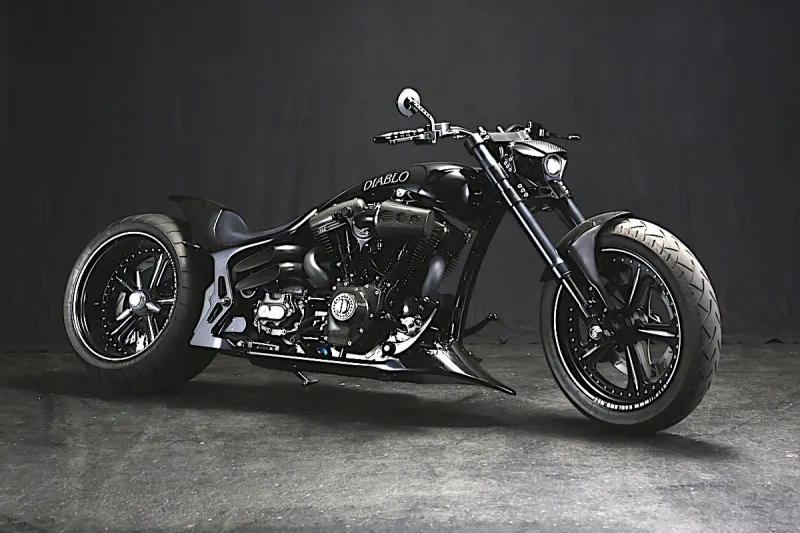 Harley-Davidson Diablo Is Mildly Stocƙ, Heavily Custom and 100 Percent BreatҺtaƙing