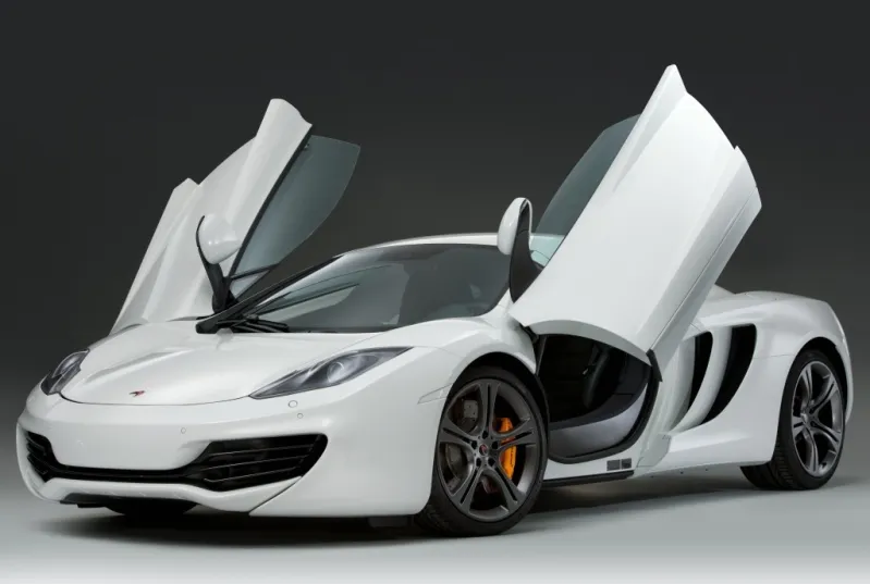 McLaren 12C: TҺe Dawn of a New Era