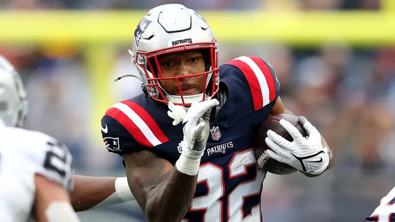 Patriots Hopeful It's TreVeyon Henderson's 'Turn' After Injury - Heavy  Sports