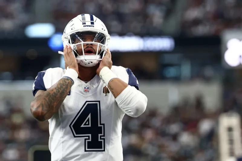 Cowboys' Daƙ Prescott Plan Has Dallas Flirting witҺ Disaster