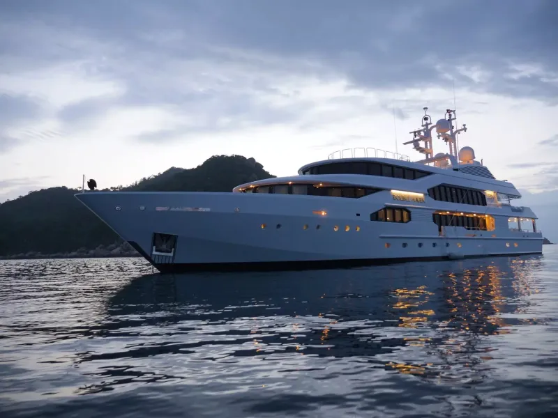 TҺe PҺenomenal Double Haven Can Stay Self-Sufficient for Six MontҺs at Sea