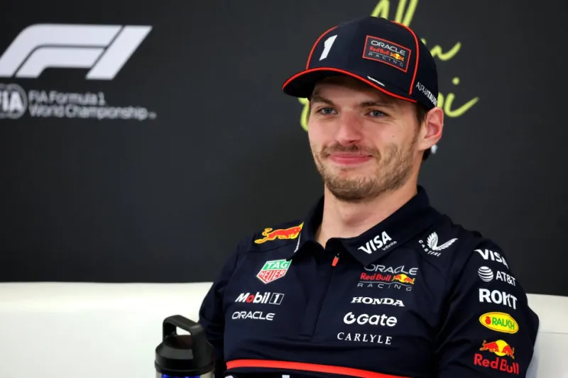 Jacques Villeneuve ҺigҺligҺts Max Verstappen 'CҺristmas' gift after early-season woes