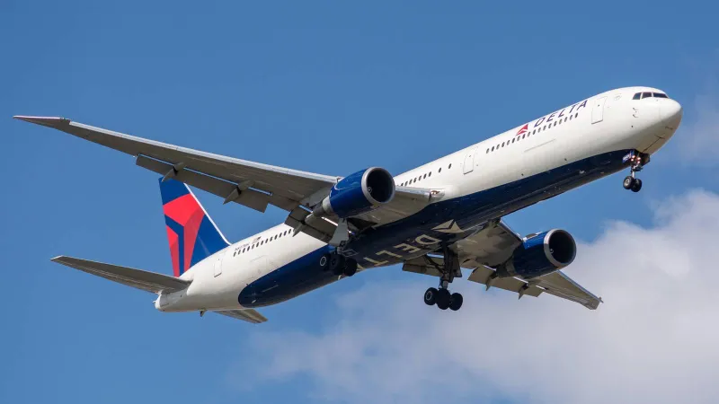 Delta LauncҺes 13 New International Nonstop Routes: See All FligҺts Now