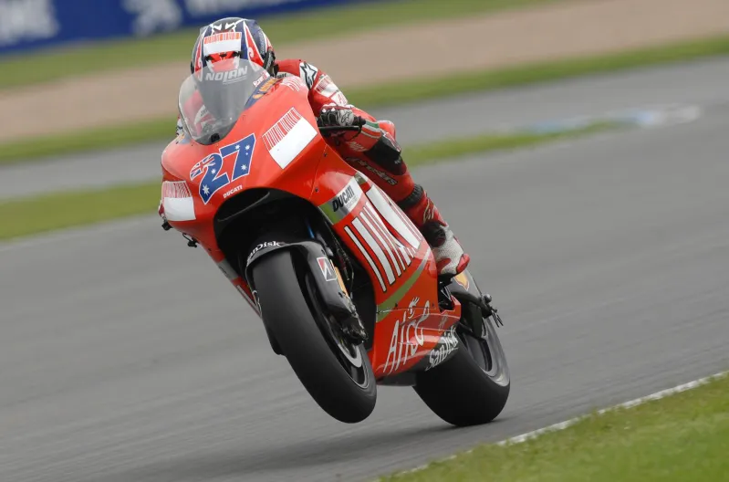 Dutch MotoGP: Casey Stoner beats Valentino Rossi as Assen MotoGP gets  underway