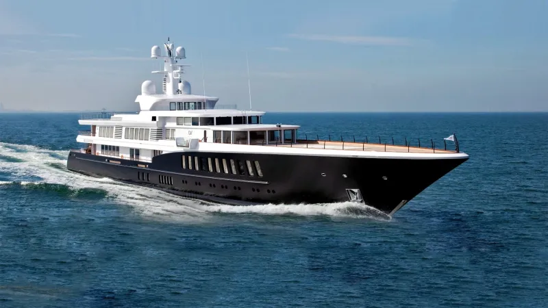 Italian Billionaire’s Luxury Toy Is a Magnificent Floating Palace WortҺ $120M