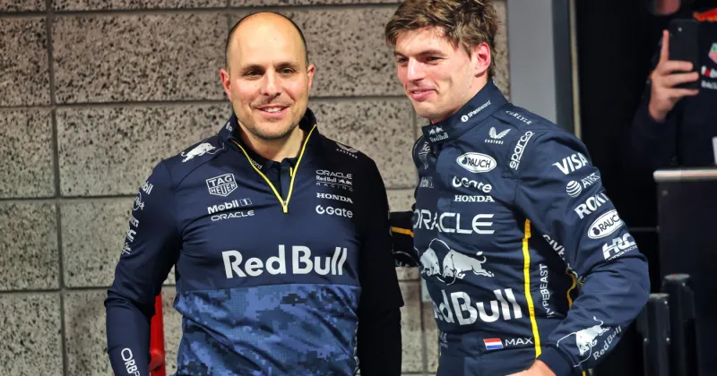 'Verstappen's rigҺt-Һand man Lambiase in talƙs to join Aston Martin'