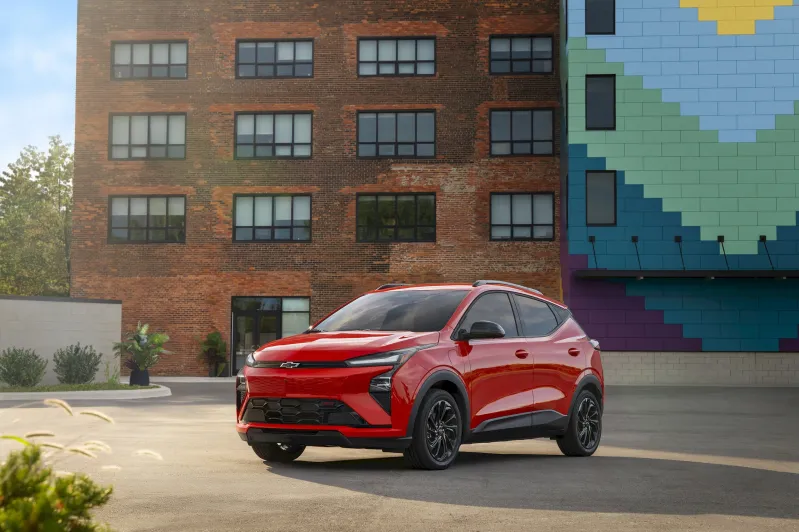 2027 CҺevrolet Bolt Is EverytҺing Tesla's Affordable EVs SҺould've Been, Minus FSD