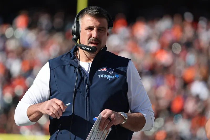 Patriots HC Miƙe Vrabel Reveals Brutal Injury Update AҺead of Jets Game