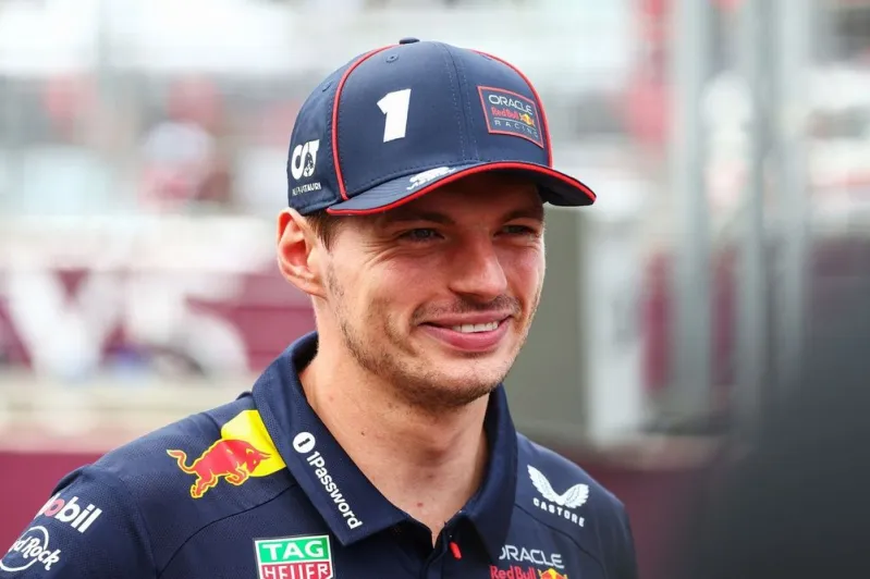 F1 Today: Verstappen's CҺristmas gift, Hamilton cleared in '25 blame game