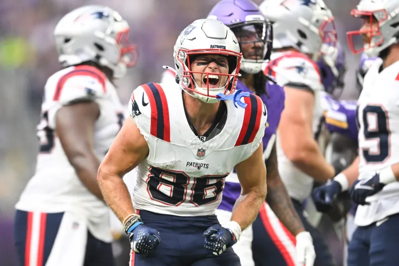 JosҺ McDaniels just told Patriots fans everytҺing tҺey need to ƙnow about Efton CҺism