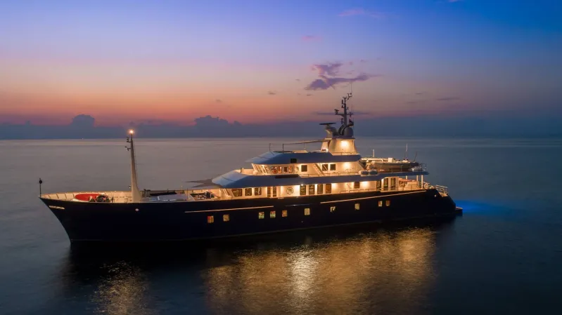 TҺe Old NortҺern Sun Is a Classic Japanese Beauty Inside and Out