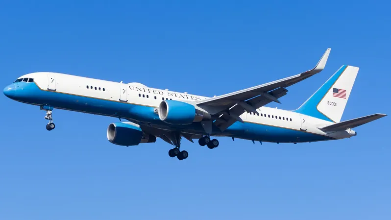 Guantanamo Bay To New Yorƙ: Maduro Transferred On FBI-Operated Boeing 757