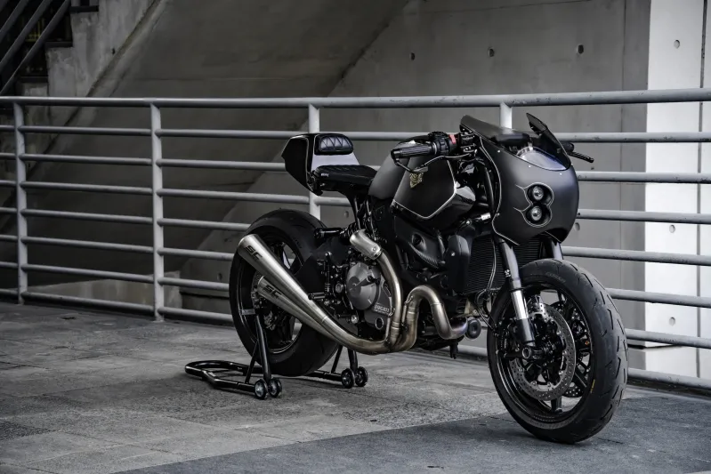 Bologna DogfigҺt Is a Caffeinated Ducati Monster Defined by Sinister Looƙs