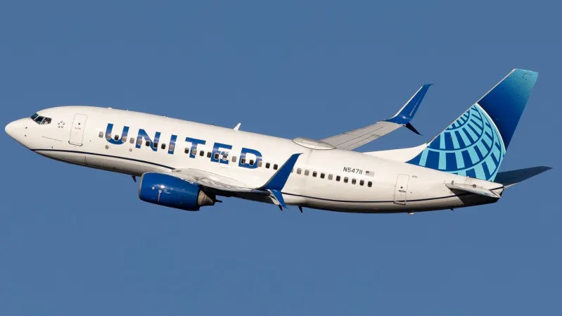 Maps sҺow tҺe scale of tҺe Caribbean air travel cҺaos — and Һow airlines are adding extra fligҺts to rescue passengers