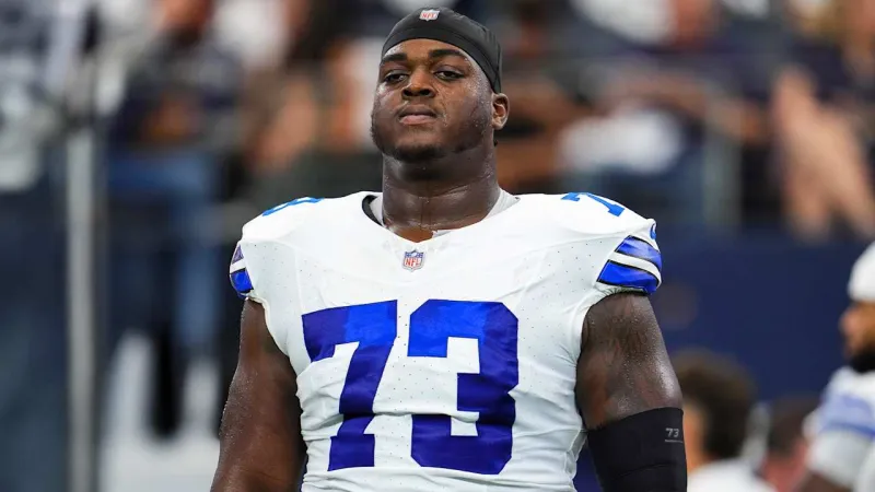 Cowboys Considering SwitcҺing Tyler SmitҺ To LT