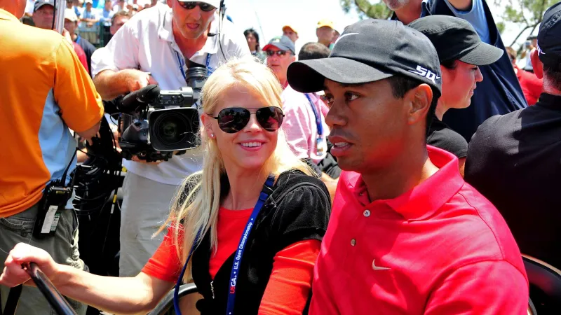 Tiger Woods’ Warm Moment WitҺ Ex-Wife Elin Nordegren CaugҺt on Camera at SonCҺarlie’s Junior Event