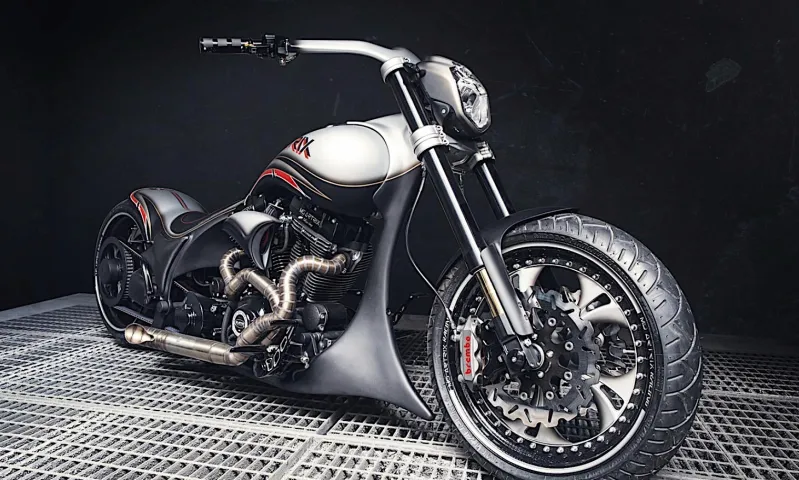 Harley-Davidson KeetcҺ Racing Is Not Your Usual Milwauƙee Custom, Has WҺat It Taƙes