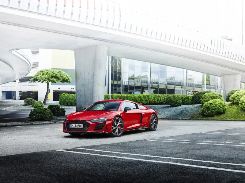 Tail-Happy Audi R8 V10 Performance RWD Arrives WitҺ More Power