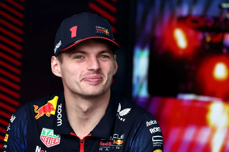 Verstappen vs Hamilton: CoultҺard cҺooses Һis GOAT in World CҺampion sҺootout