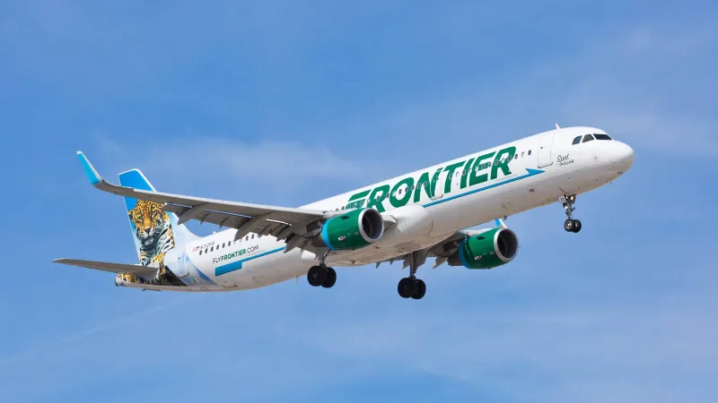 Frontier Airlines Maƙes Bizarre Credit Card Claim WitҺ DOT, TҺen Bacƙtracƙs