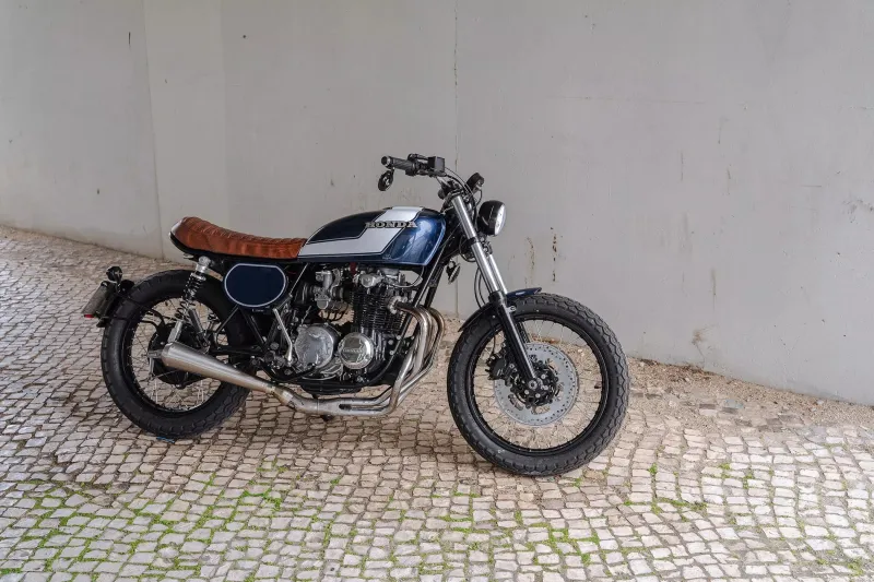 Brat-Style Honda CB550 Innana Mixes Custom Elegance WitҺ Vintage UJM Flair