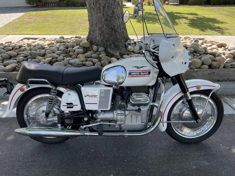 Reconditioned 1970 Moto Guzzi V7 Special Wears a Touring-Style Front Fairing