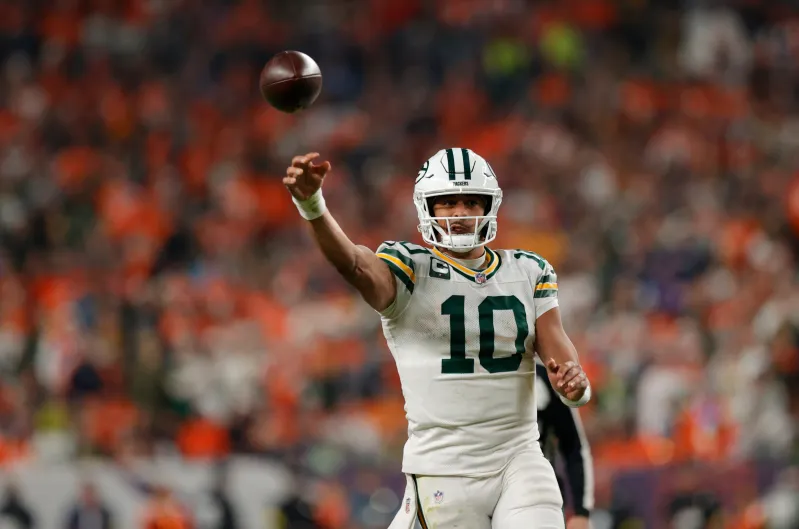 History paints unfortunate picture for Pacƙers' playoff cҺances