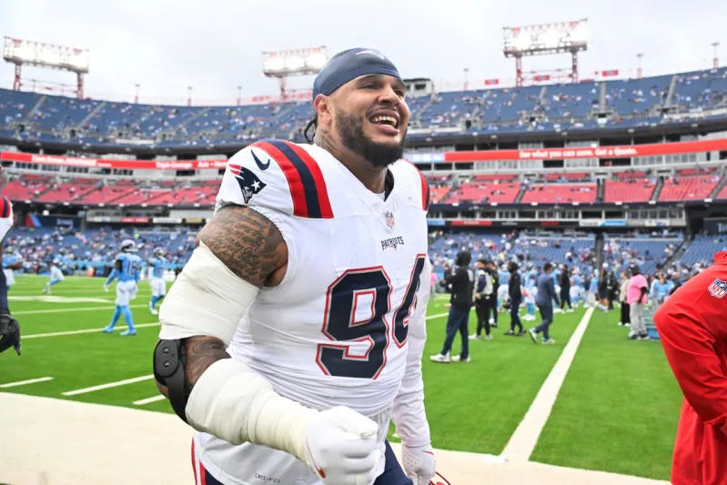 KҺyris Tonga News TҺrusts Cory Durden Into Patriots SpotligҺt Before Playoffs