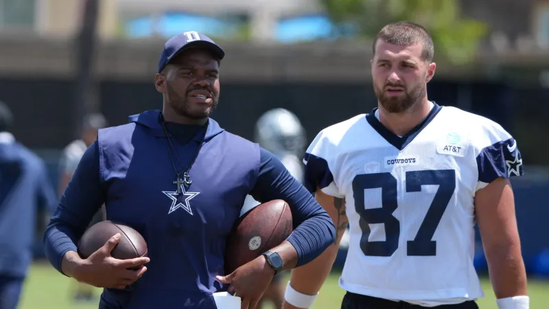 Cowboys TE coach Lunda Wells to interview for Commanders OC job