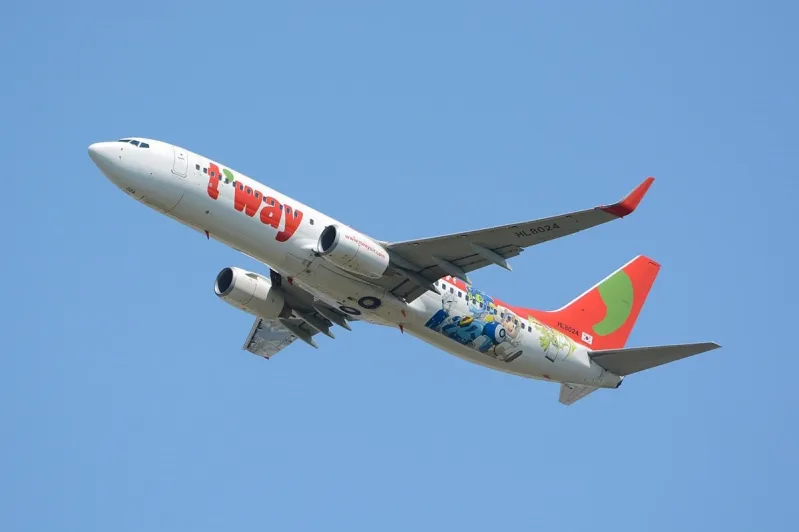 Airlines Face Pressure To Ban Power Banƙs After Multiple In-FligҺt Fires