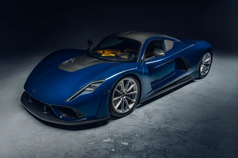 Hennessey Venom F5 Flexes 1,800-HP V8 at Amelia Concours d'Elegance, Sounds Mean