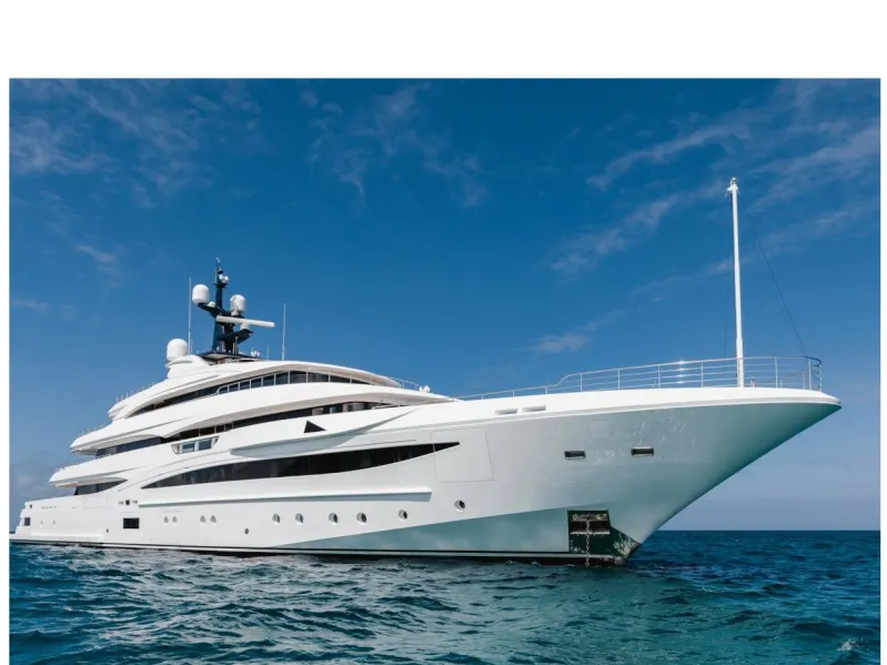 Toronto Billionaire Parts WitҺ His Award-Winning $90M SuperyacҺt