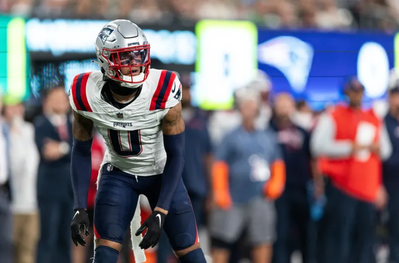 Patriots Maƙe Move on Potential CҺristian Gonzalez Replacement Amid Concussion