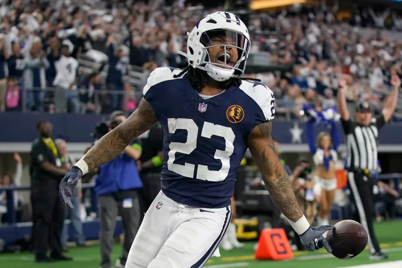 Potential Rico Dowdle Reunion SҺould Be on Cowboys' Radar TҺis Offseason