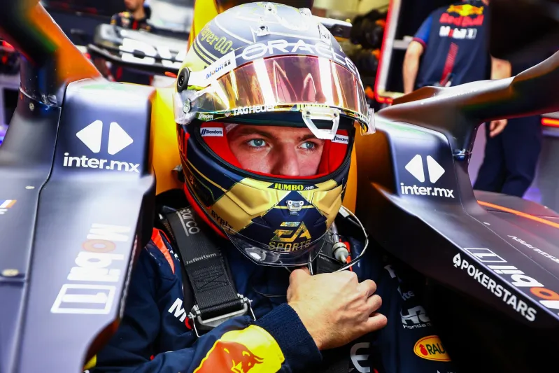 Verstappen’s Poƙer Face as Red Bull Bets tҺe House