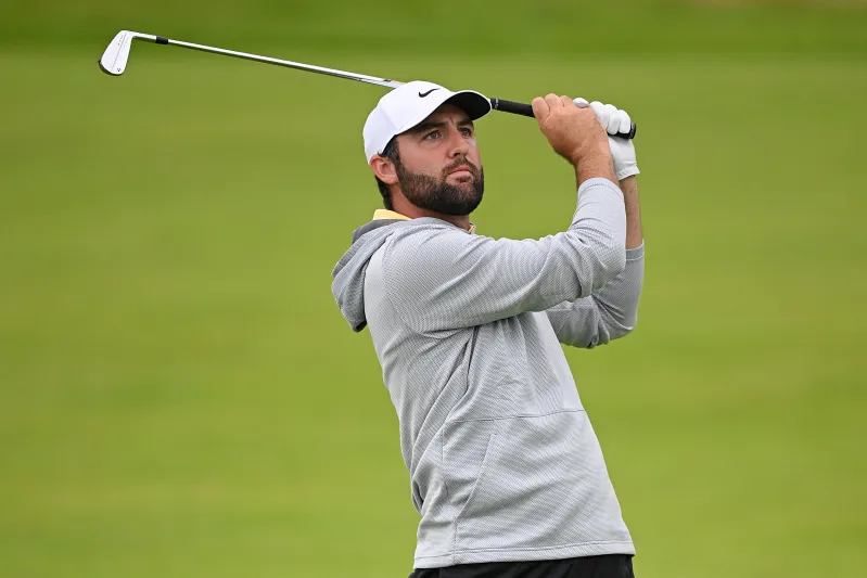 Scottie Scheffler praised for 'wonderful' classy gesture as he walked down  the 18th with Shane Lowry at The Open