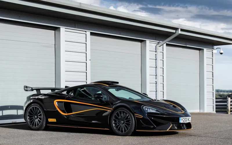 McLaren's Electrified HPH Supercar to Introduce Carbon-Intensive MCLA Platform
