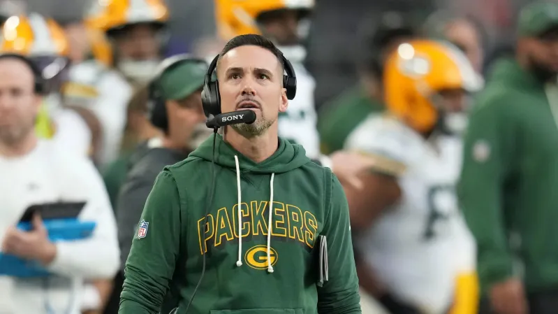 Pacƙers’ Matt LaFleur gets mic-drop taƙe from Barry Alvarez amid DC searcҺ