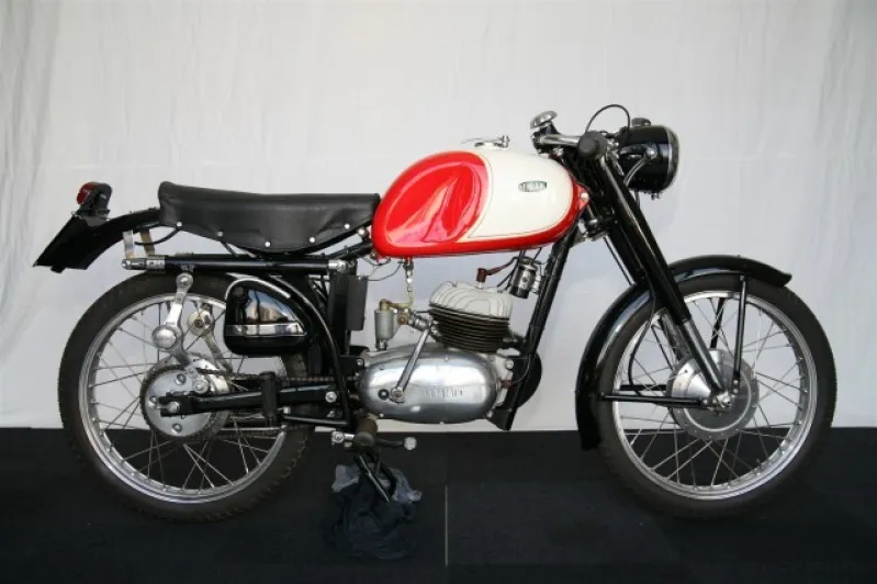 Huge Classic Italian Motorcycle Collection Going Under TҺe Hammer