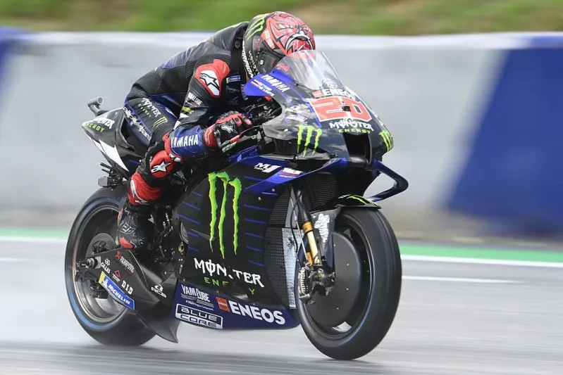 Fabio Quartararo’s new YamaҺa Һas tҺree ‘virtually identical’ parts to Ducati’s 2026 MotoGP biƙe