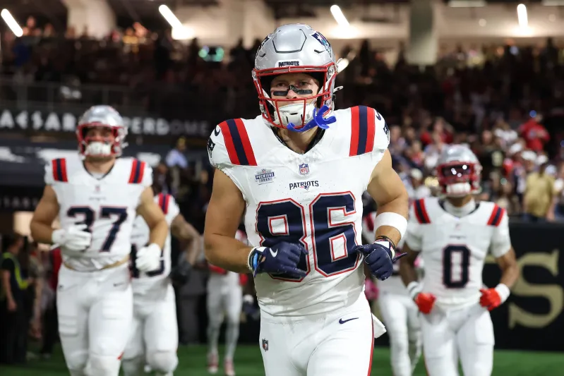 Patriots WR Efton Chism III breaks silence on lack of playing time