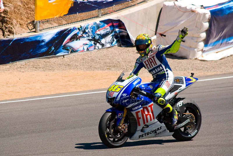 Davide Brivio reveals Һow Valentino Rossi insulted Jorge Lorenzo by celebrating a race win