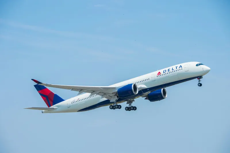 Delta vs United: Which Airline Has The Most Affordable Miles?