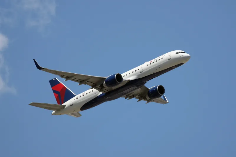 Delta 757 with 'engine issue' makes emergency landing in Salt Lake City | ABC4 Utah
