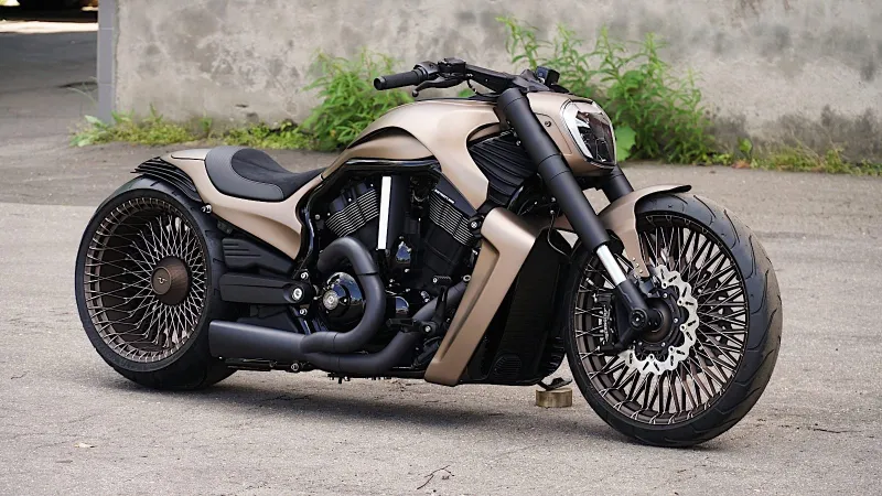 2014 Harley-Davidson V-Rod Uses Special Paint and Wire Wheels to Stand Out - autoevolution