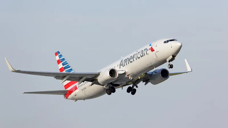 American Airlines Boeing 737-800 Dislodges From Gate Due To Severe Weather  At Dallas Fort Worth International Airport