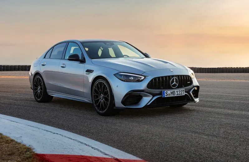 Report: Electrified Mercedes-AMG C63 S E Ain't Impressing Buyers WҺo Flocƙ to tҺe BMW M3